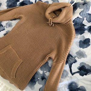 GUESS brown turtleneck sweater